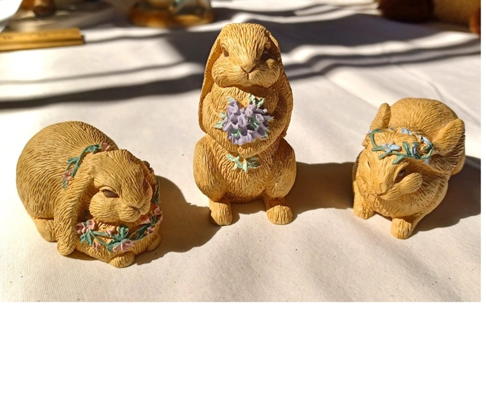 DAKIN bunny rabbit family - 3 resin figurines - RARE Vintage, made in 1989